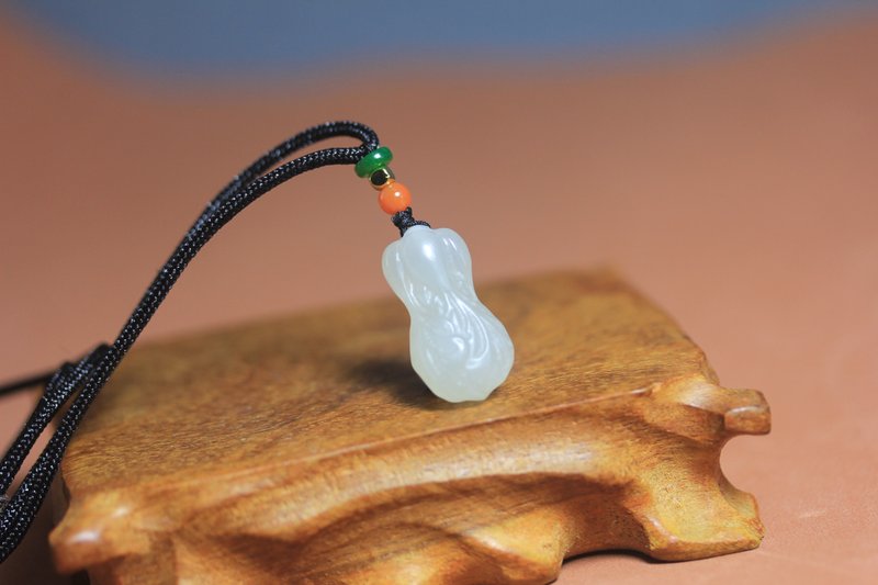 【小白菜】項鏈玉吊墜/男女款玉墜綠玉珮玉石/百財寓意招財 - 項鍊 - 玉石 綠色