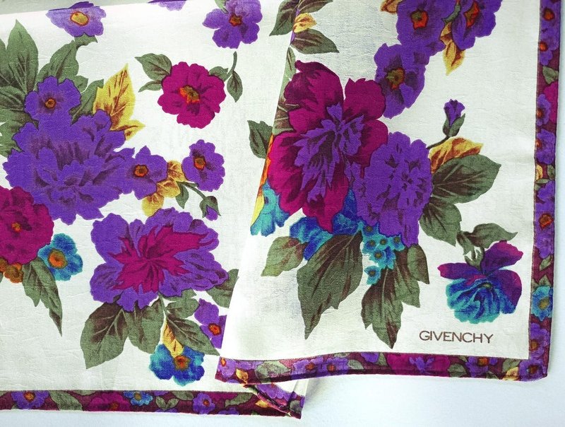 Givenchy Vintage Handkerchief Multi Floral Gift for Her 19 x 19 inches - 手帕 - 棉．麻 紫色