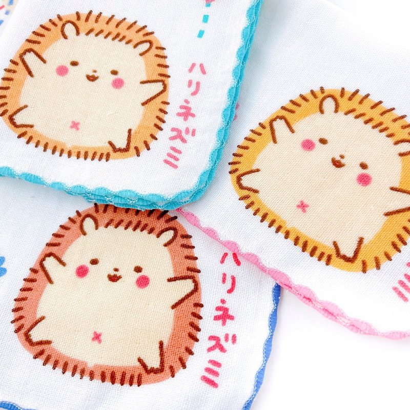 Lovely handkerchief(hug the hedgehog) - ผ้าเช็ดหน้า - ผ้าฝ้าย/ผ้าลินิน สึชมพู