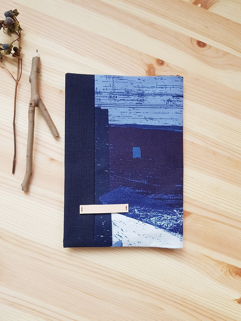 A5/25K adjustable cloth book blue house - ปกหนังสือ - ผ้าฝ้าย/ผ้าลินิน สีน้ำเงิน