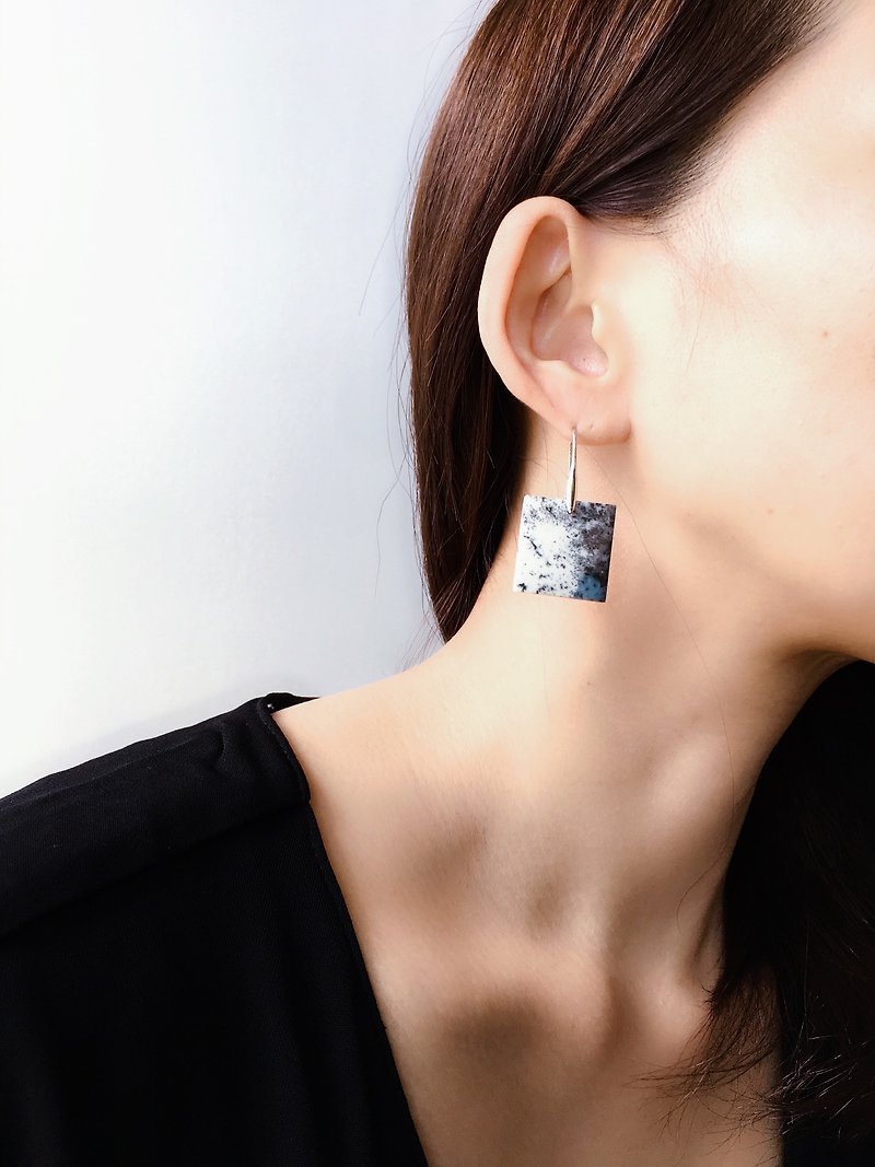 Dendritic opal Brass hook-earring - Earrings & Clip-ons - Semi-Precious Stones White