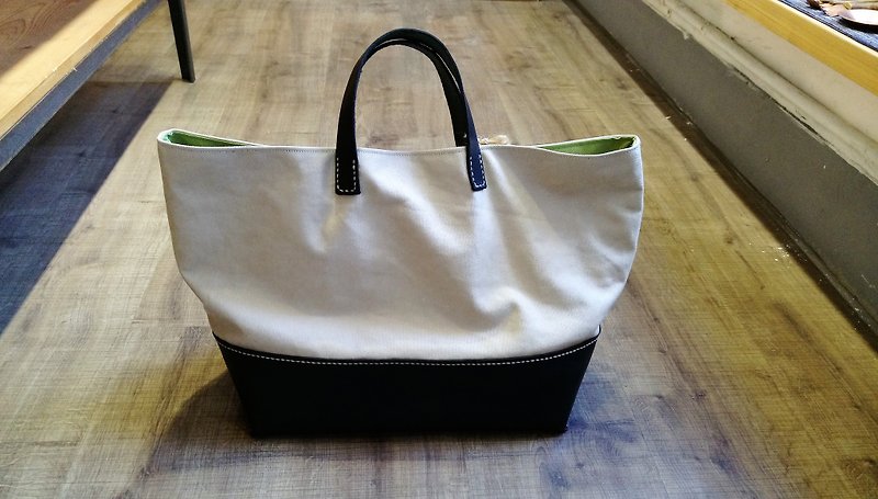 Cow leather + canvas portable large tote - กระเป๋าถือ - หนังแท้ 