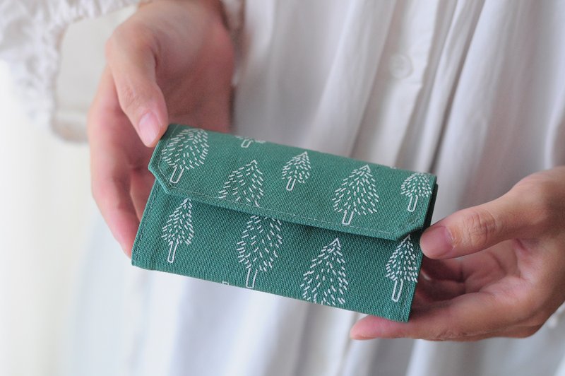 lake green tree Canvas Coin/Card Holder Washable Paper Lightweight Money Pouch - กระเป๋าใส่เหรียญ - ผ้าฝ้าย/ผ้าลินิน สีเขียว