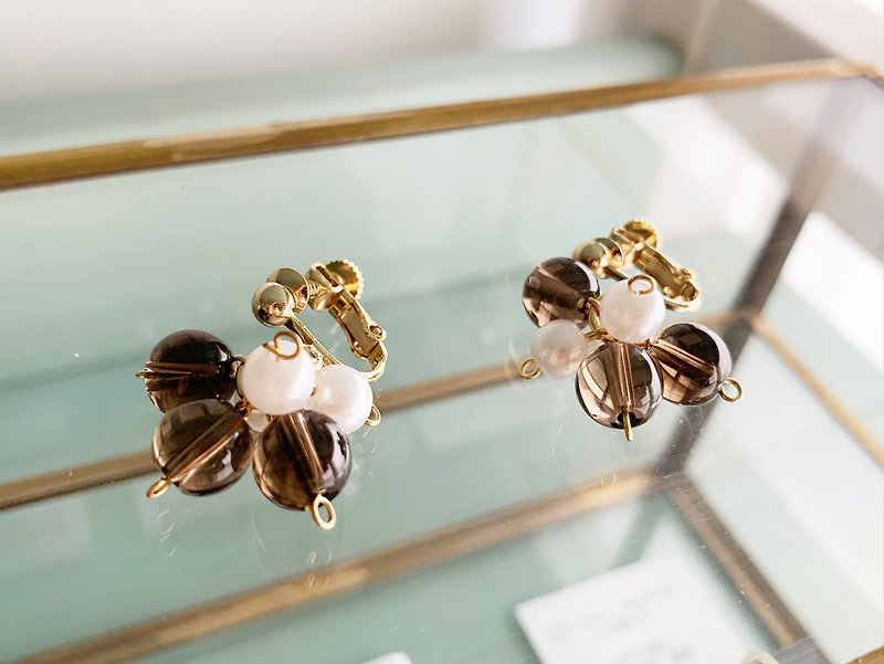 [April birthstone] Calming smoky quartz Clip-On/ earrings - Earrings & Clip-ons - Gemstone Brown