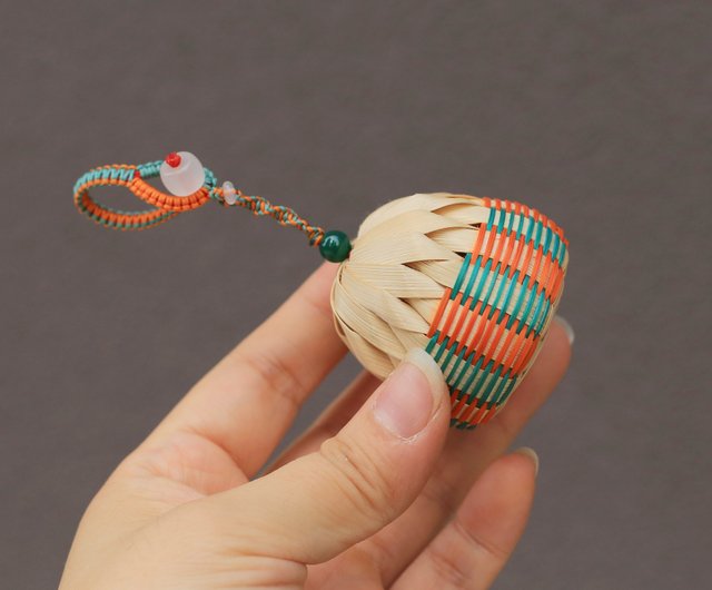 竹編みシリーズ | 安全を知らせる二色の竹鈴 | 飾り袋・トレーラー吊り