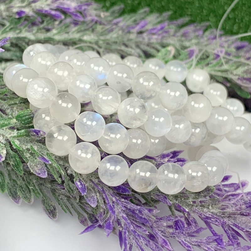 Give back the value-for-money Sri Lankan white moonlight bracelet - Bracelets - Crystal White