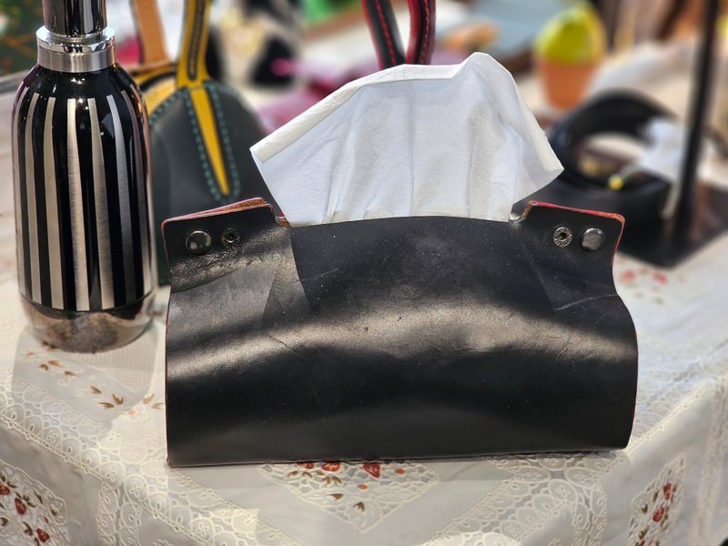 GWC Grass World Wood Handmade Vegetable-Tanned Top-Grain Cowhide Tissue Box (Pre-order) - Tissue Boxes - Genuine Leather Multicolor