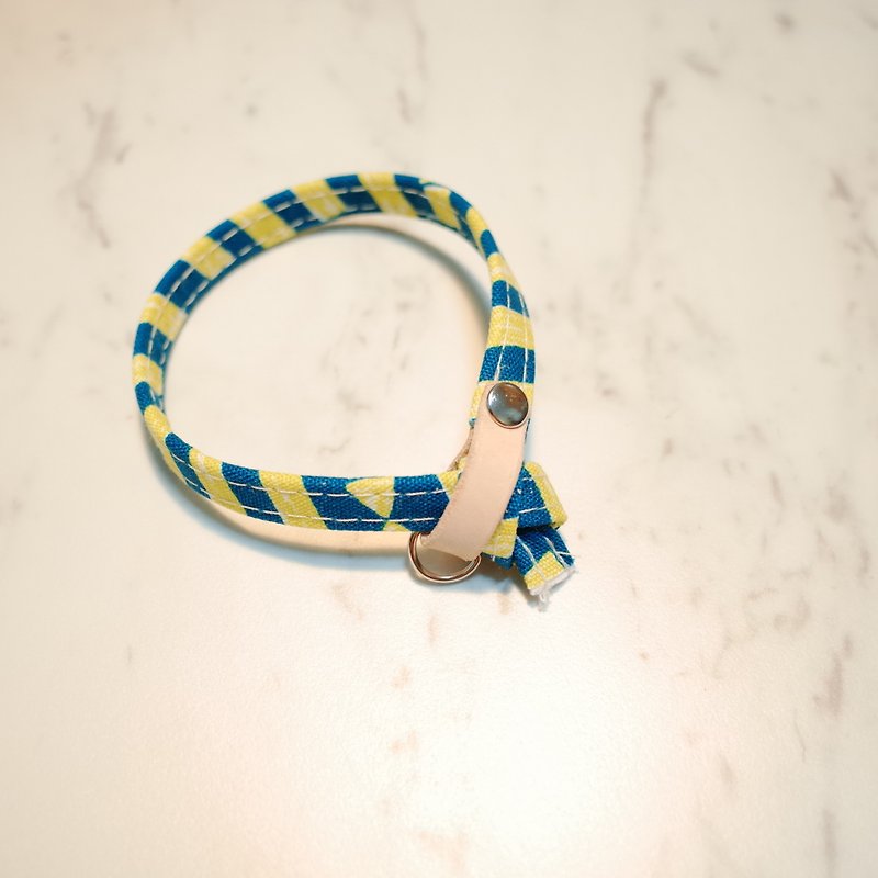 Cat collar Teal zebra crossing yellow stripes hand-painted style can be purchased - ปลอกคอ - ผ้าฝ้าย/ผ้าลินิน 