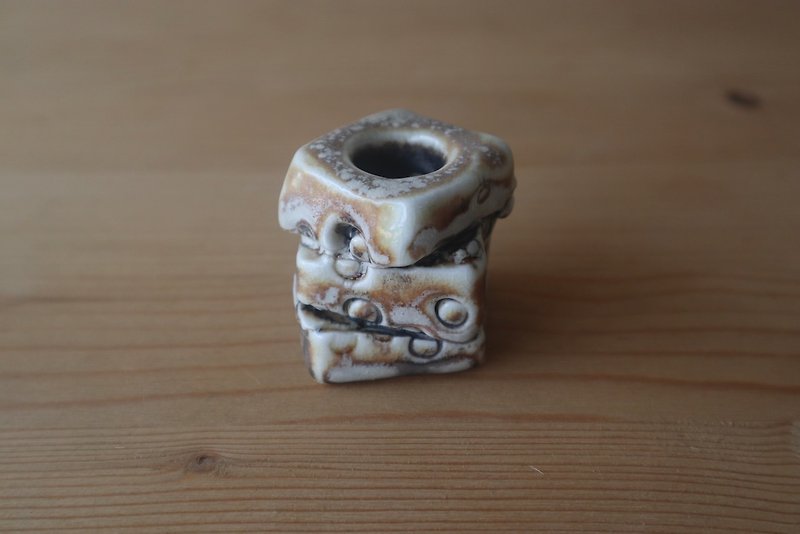 Stone and craggy wood burning mini flower pot C - Pottery & Ceramics - Porcelain Gold