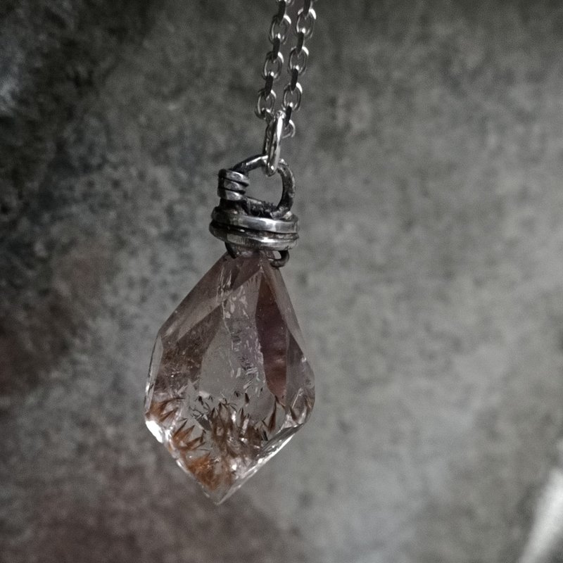 膠花水晶共生鈦銀吊墬 - 項鍊 - 水晶 金色
