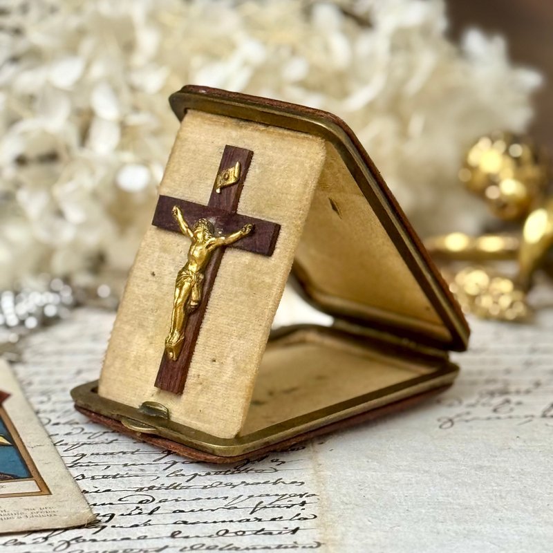 * 50798-罕見法國古董便攜式皮革十字架盒 - 其他 - 其他材質 