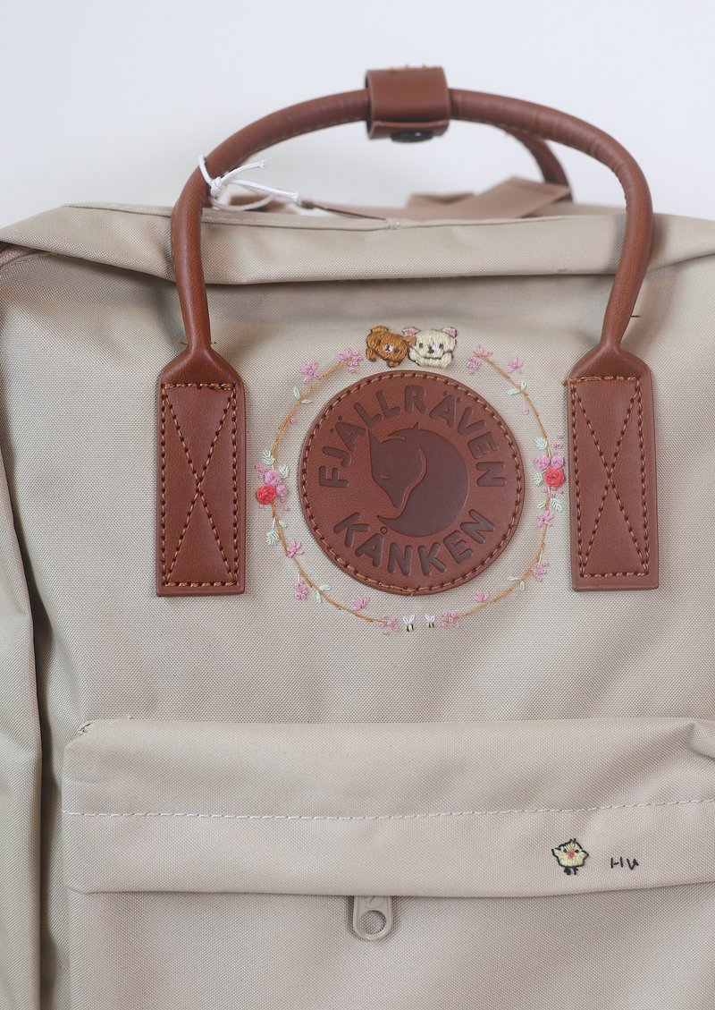 Lala Bear Wreath//kanken Classic earthy leather handle bag - Backpacks - Polyester Khaki