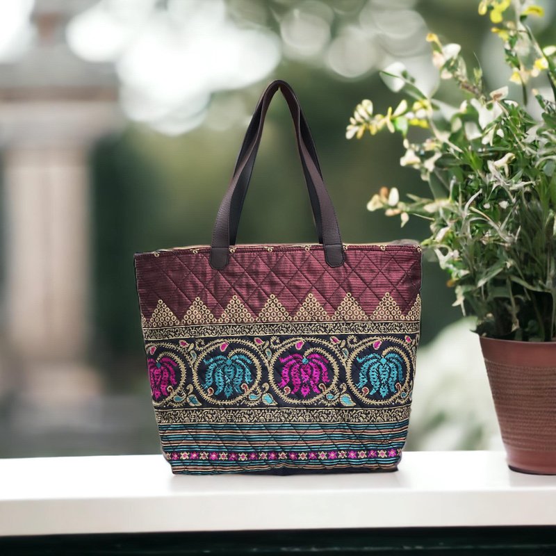 Shoulder bag, quilted bag, Thai woven fabric, artificial leather strap - 手提包/手提袋 - 棉．麻 紫色