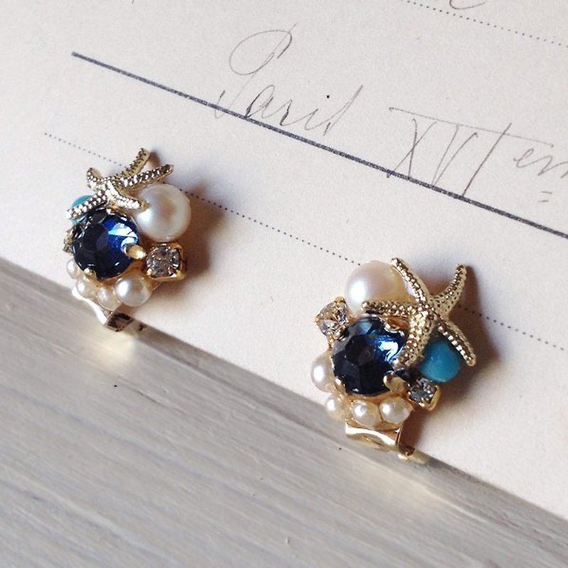Vintage Pearl and Swarovski Star Fish Bijou Earrings - ต่างหู - แก้ว สีน้ำเงิน