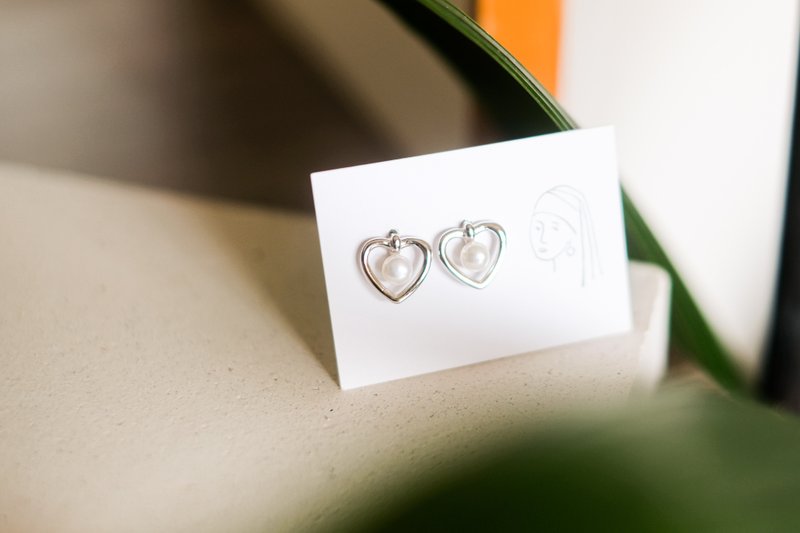 Love Letter - Freshwater Pearl sterling silver ear studs - ต่างหู - เงินแท้ สีทอง