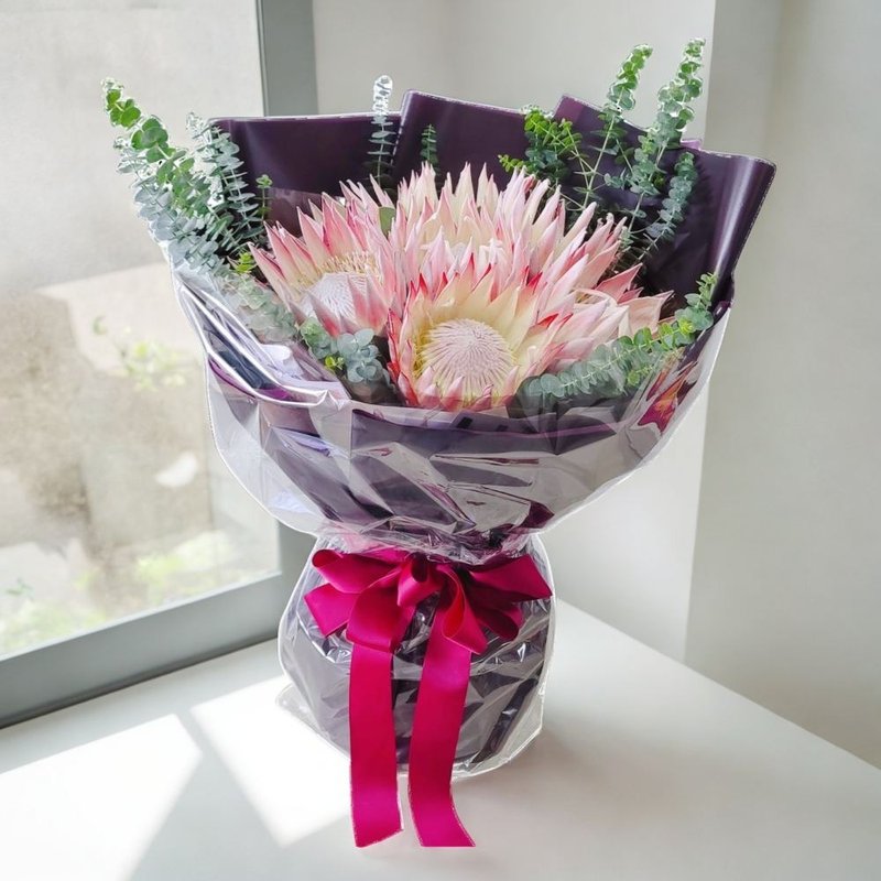 Flower Bouquet (8 King Flowers & Eucalyptus Leaves) GF00254 - ตกแต่งต้นไม้ - พืช/ดอกไม้ 