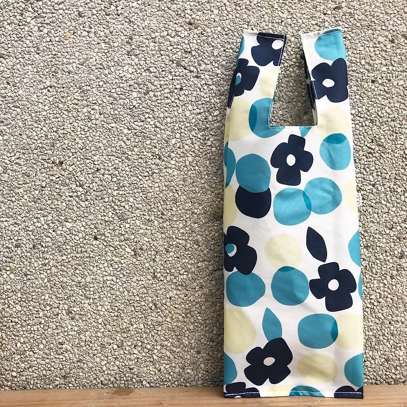 Eco bag - drink bag / food / multi-function bag flowers (blue) - Beverage Holders & Bags - Other Materials Multicolor
