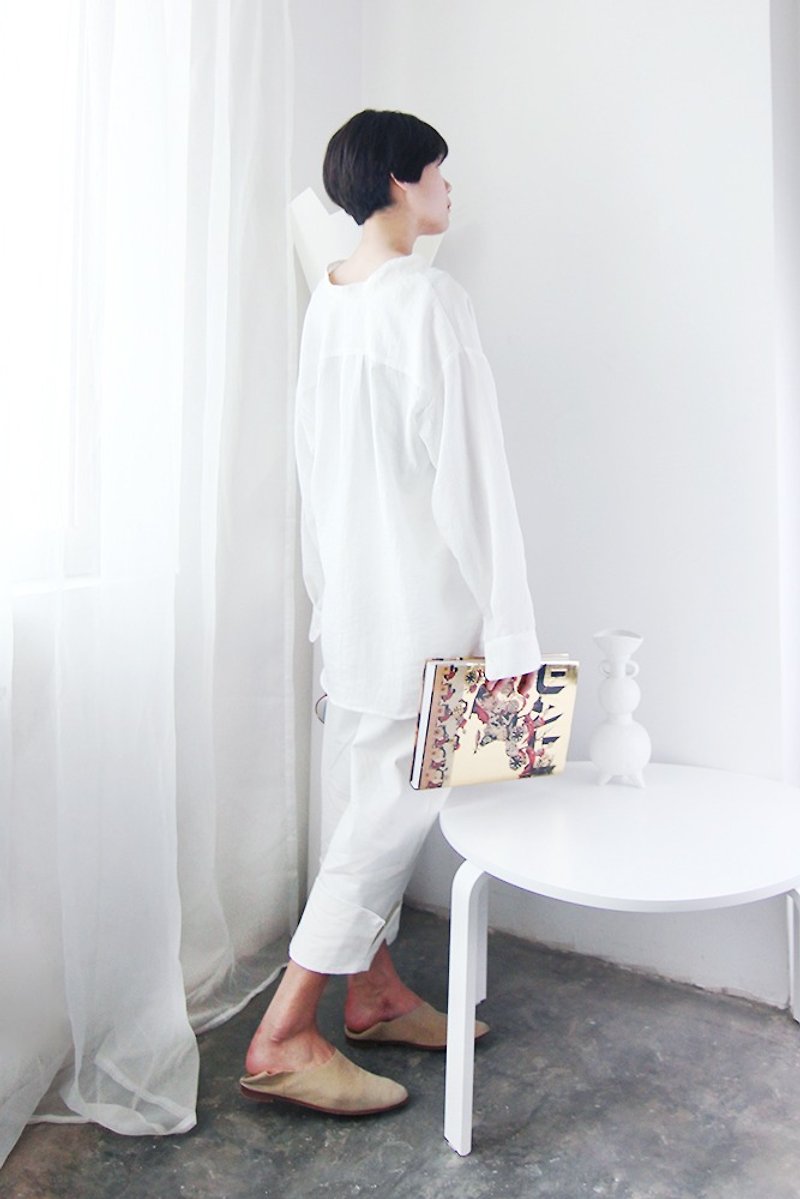 MAODIUL New Linen Abstract Pattern French Open Collar Boyfriend Shirt Sunscreen - Women's Shirts - Cotton & Hemp White