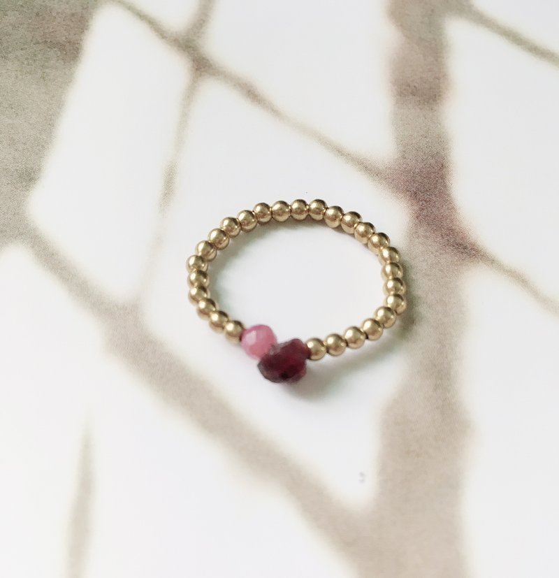 Xi and simple style Gebi Bronze ring subsection pomegranate rings size can be customized - แหวนทั่วไป - คริสตัล สีแดง