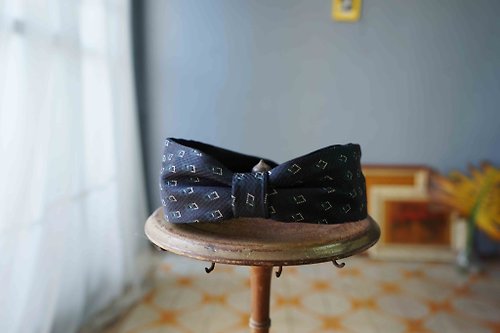 Papas Bow Tie 古董領帶改造復古鐵絲髮帶-漂浮-幾何黑