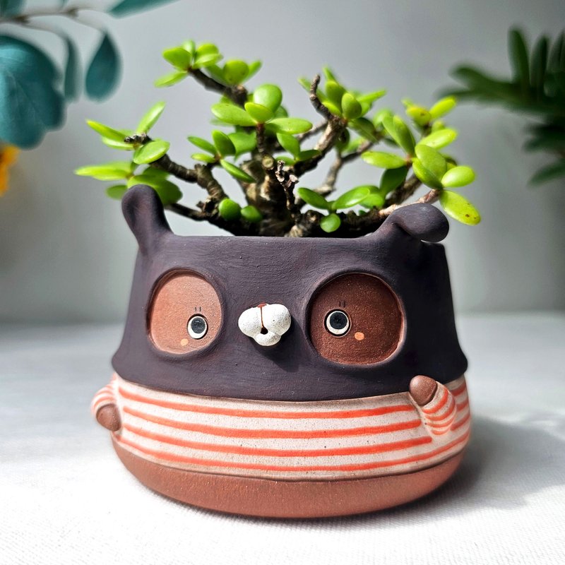 Robber bunny plant pot. Handmade succulent planter. - 花瓶/花器 - 陶 