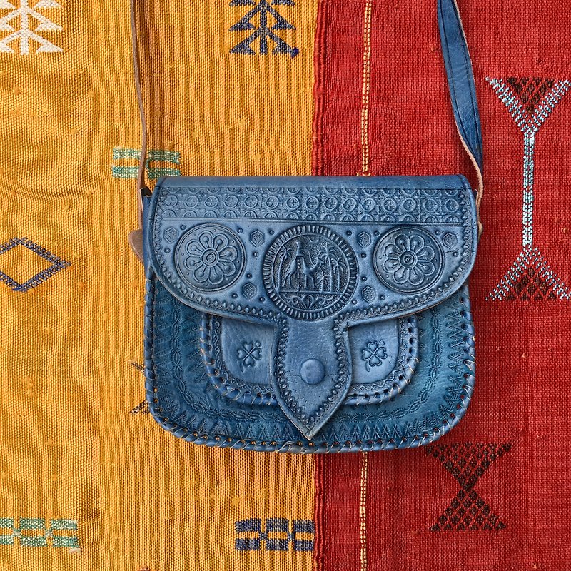 Moroccan ore blue dyed Safi blue camel bag - Messenger Bags & Sling Bags - Genuine Leather Blue