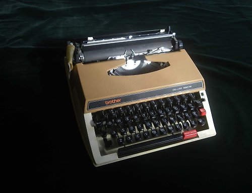 老時光OLD-TIME Vintage & Classic & Deco 【老時光 OLD-TIME】早期二手日本製擺飾品打字機W-2