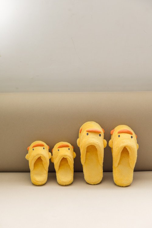 ぴよぴよ黄色いアヒルのかわいいぬいぐるみ手作りスリッパ