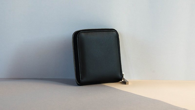 MONDAY SHORT WALLET IN EBONY - Wallets - Genuine Leather Black