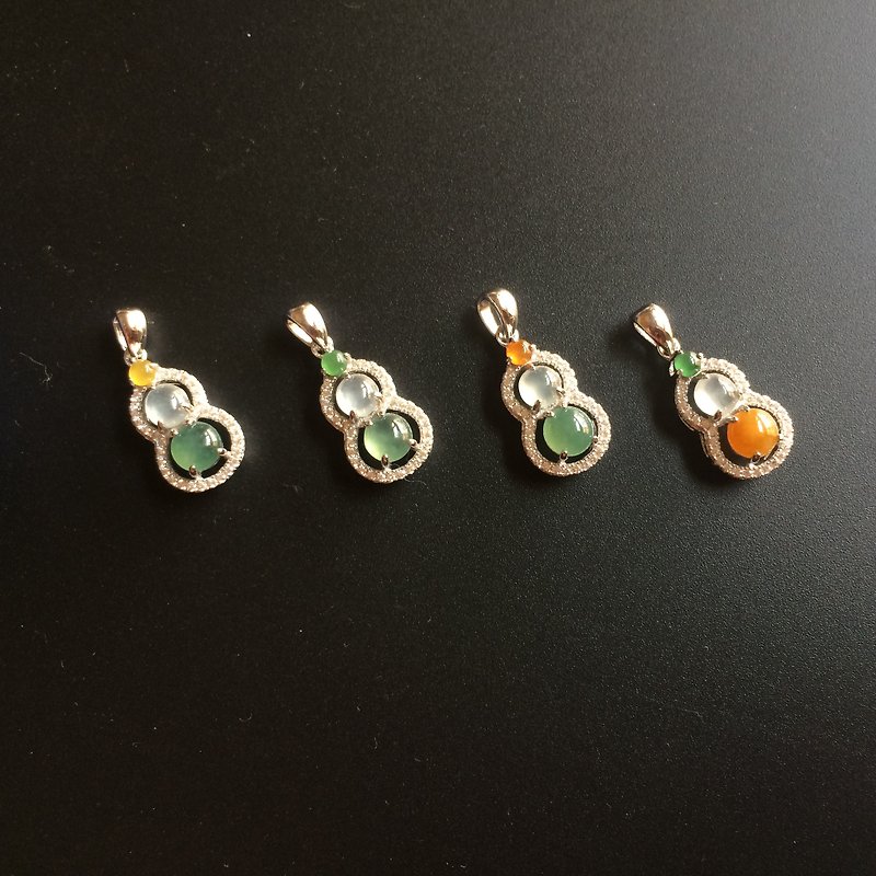 Ferro - Natural Emerald (Burma Jade) Three-color small gourd pendant - Necklaces - Gemstone 