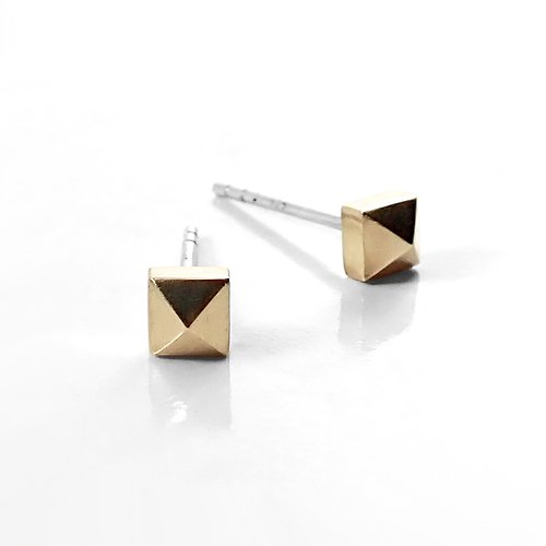 Miss Maru Jewellery 【單邊款】- 瘋狂幾何 | 4mm黃銅金字塔鉚釘925純銀耳針耳環