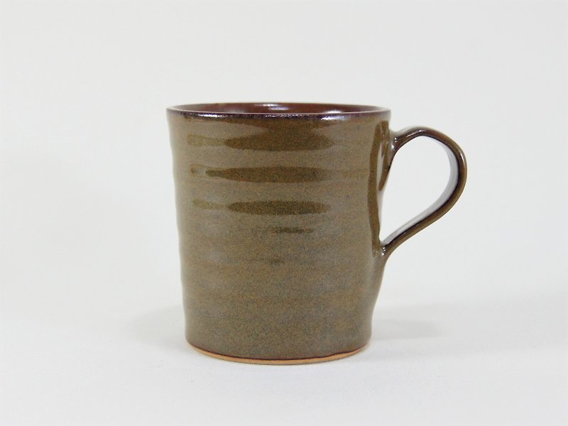 Sea cucumber green mug, coffee cup, teacup, drinking cup, pig mouth cup - capacity about 220ml - แก้วมัค/แก้วกาแฟ - ดินเผา สีกากี