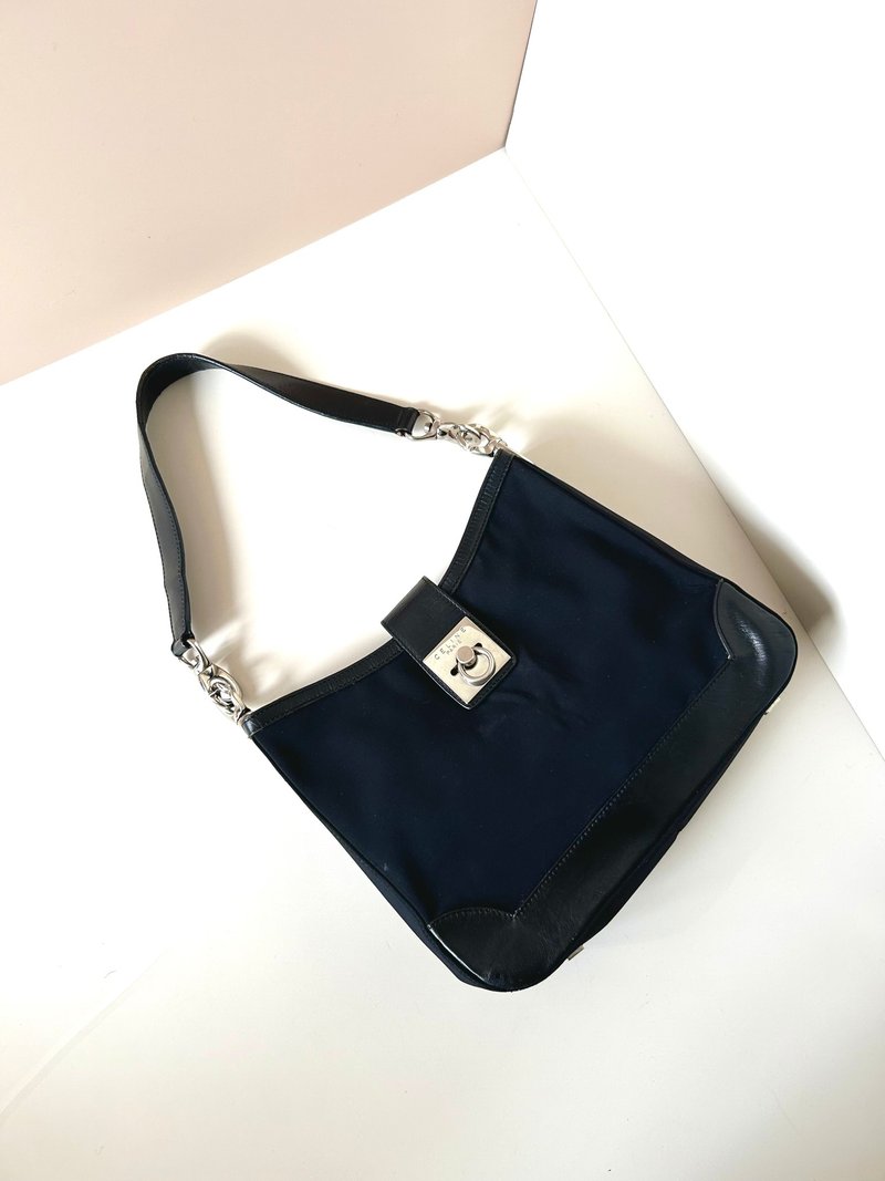 【LA LUNE】Rare second-hand CELINE black ring and leather bag shoulder and side bag - กระเป๋าแมสเซนเจอร์ - หนังแท้ สีดำ