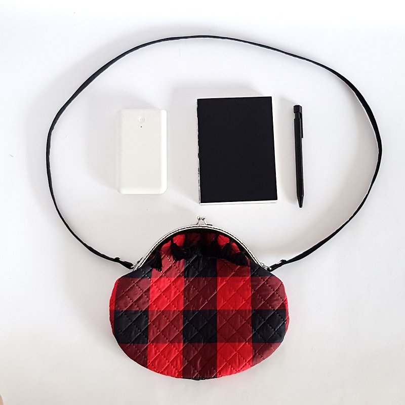 Zero code - rock college / black red large plaid cotton black wool tassel metal silver mouth gold side backpack - Messenger Bags & Sling Bags - Cotton & Hemp Red