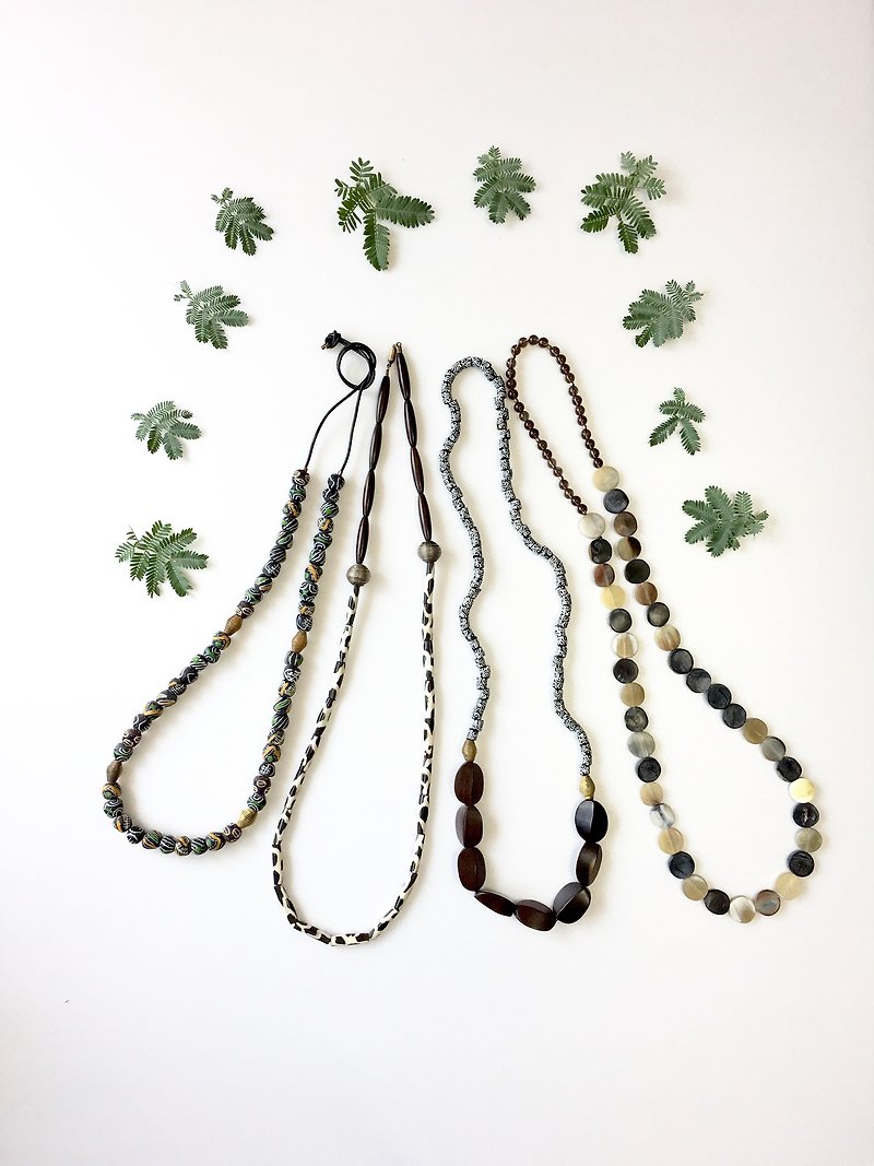 African antique beads long necklace - ネックレス・ロング - 木製 ブラウン