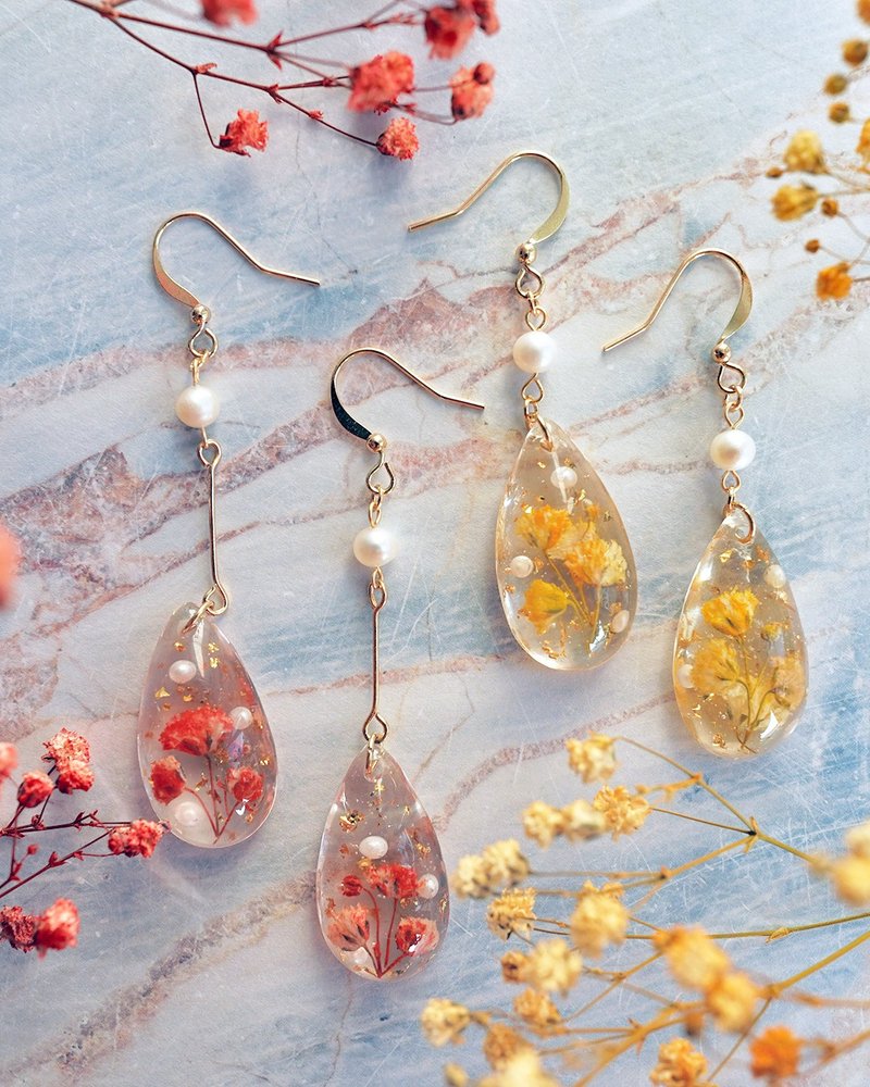 Sparkling Floral Drop Pearl Earrings - ต่างหู - เรซิน สีแดง