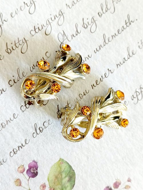 老時光製造所 vintage jewelry 古典纏枝萊茵花卉 夾式耳環
