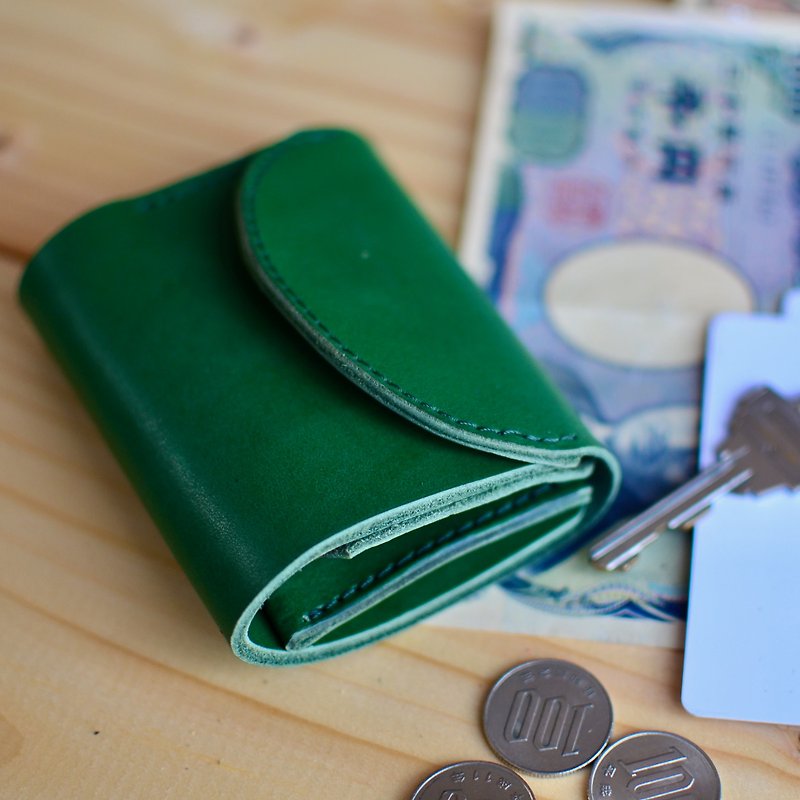 Green leather companion A compact mini wallet that combines unique design and excellent functionality - Wallets - Genuine Leather Green
