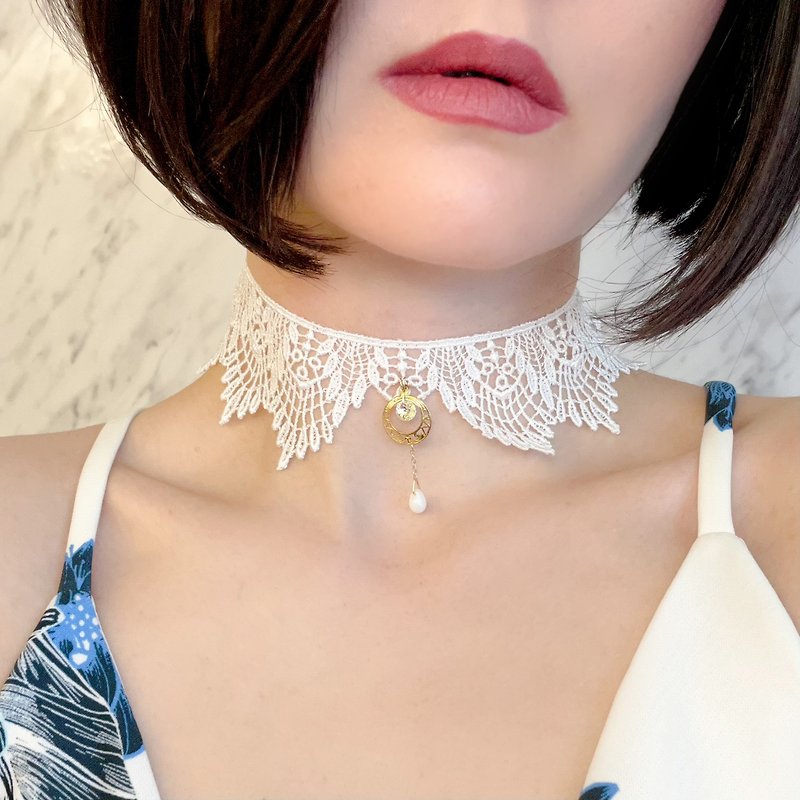 Drops of Time / Lace Collar Choker SV083 - Chokers - Polyester White