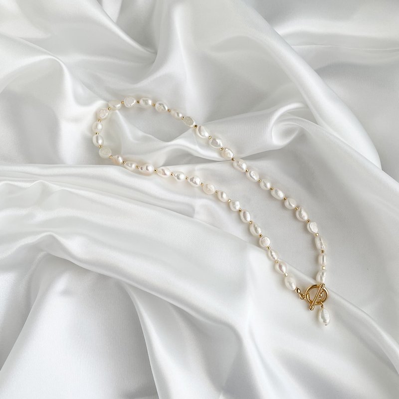 Cloud-shaped freshwater pearl choker SV306 - Necklaces - Pearl White
