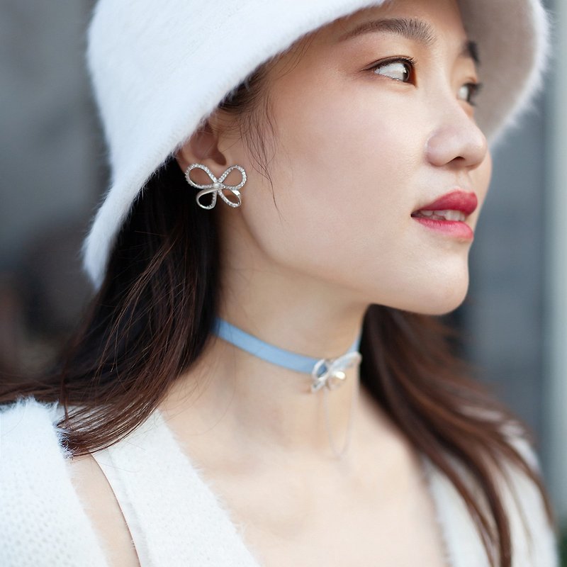 MissQueeny Miss Queen | Ribbon Butterfly Big Stud Earrings Girly Elegant - Earrings & Clip-ons - Pearl Silver