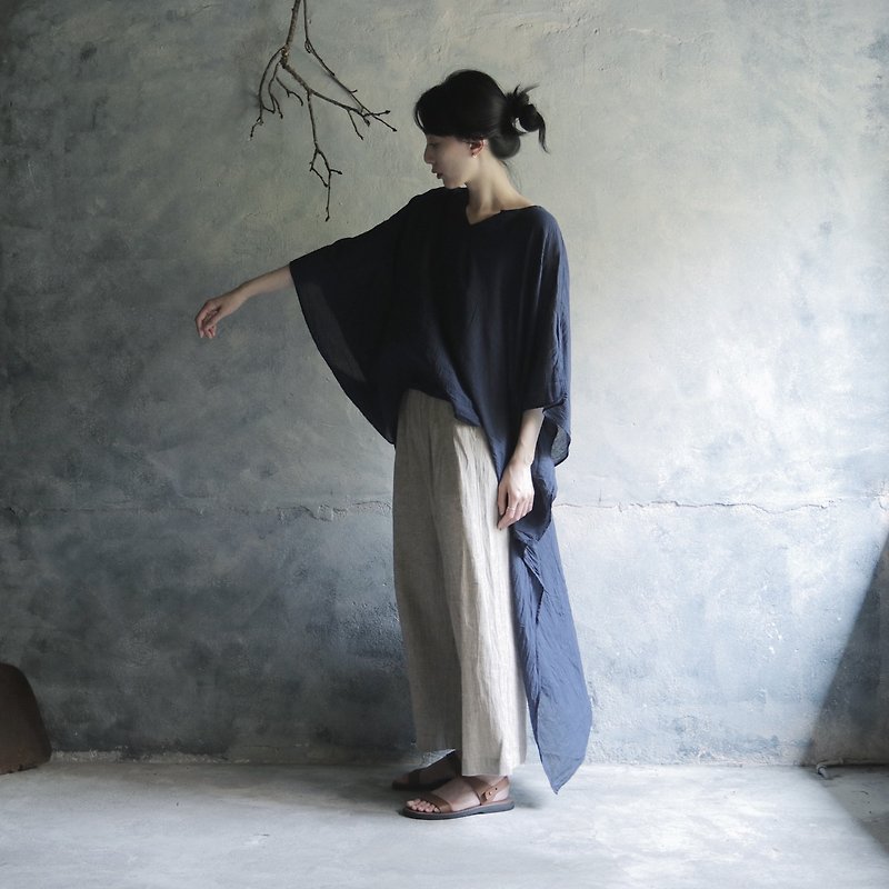 Short front and back long and wide dress shirt Zhangqing - เสื้อผู้หญิง - ผ้าฝ้าย/ผ้าลินิน สีน้ำเงิน