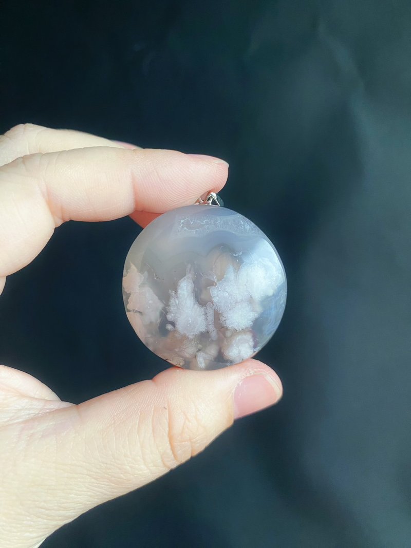 櫻花瑪瑙 灰冰花 S925銀鑲拖  古典美 水中花 項鍊 天然 - 項鍊 - 水晶 灰色