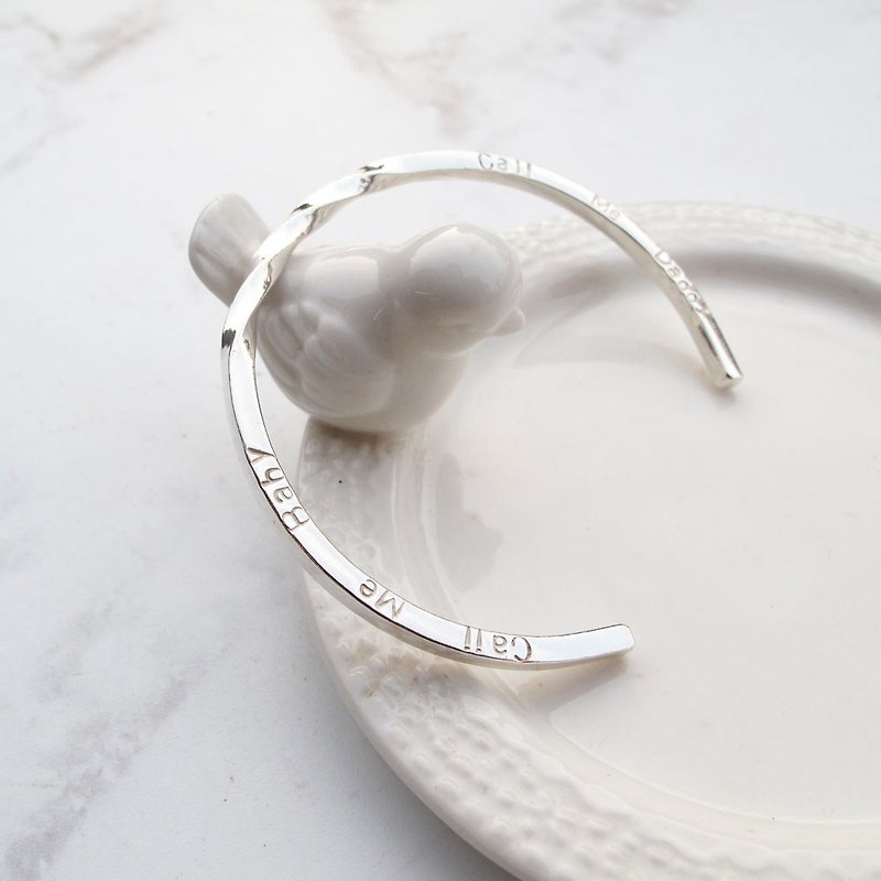 [Handmade custom silver jewelry] Minimalist × twist | Customized sterling silver bracelet (C circle) | - สร้อยข้อมือ - เงินแท้ สีเงิน