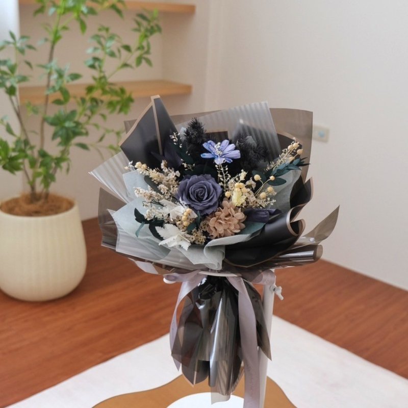 Sweet Days Everlasting Bouquet/Dark Night - Dried Flowers & Bouquets - Plants & Flowers Black