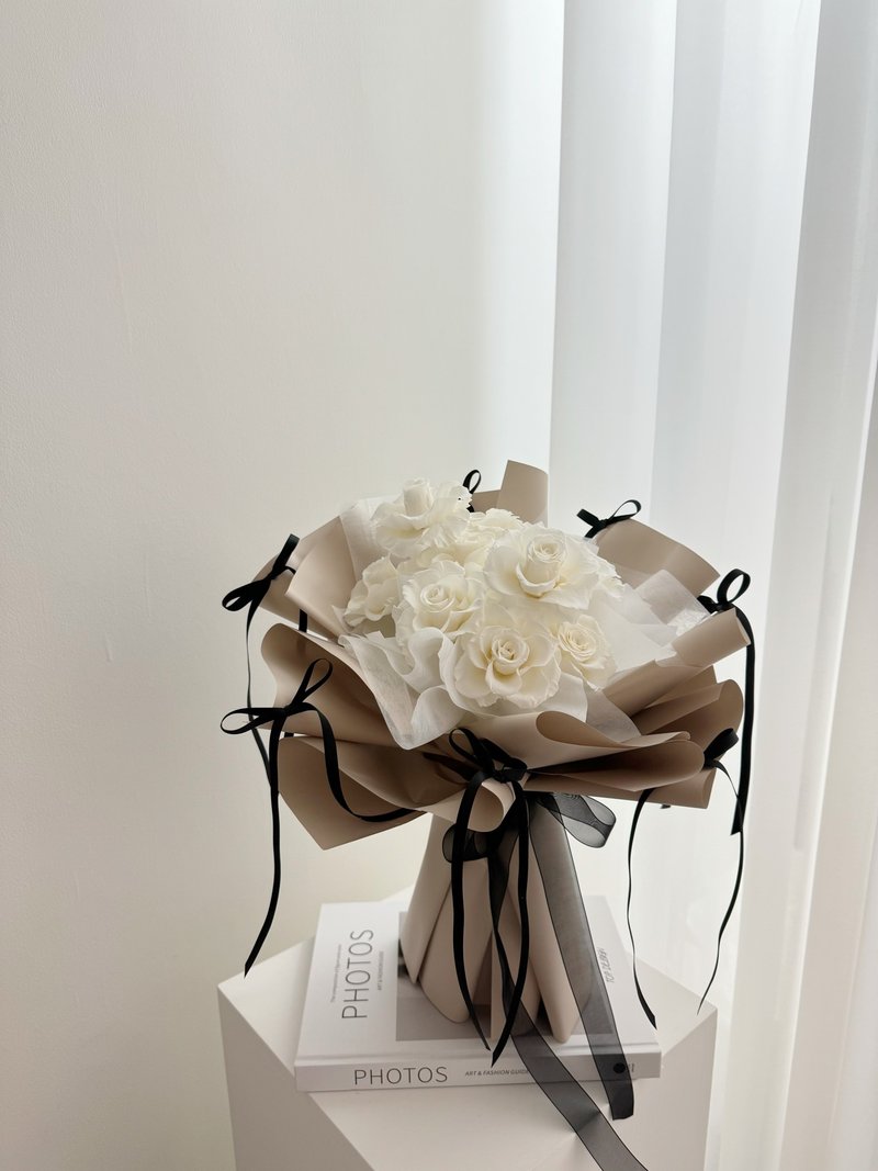 9 white rose everlasting flower bouquet - with a slightly girly atmosphere and comes with a bouquet carrying bag - Dried Flowers & Bouquets - Plants & Flowers White