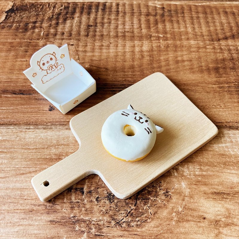 【船長手作】小熊甜圈_屁屁貓款 - 擺飾/家飾品 - 黏土 白色
