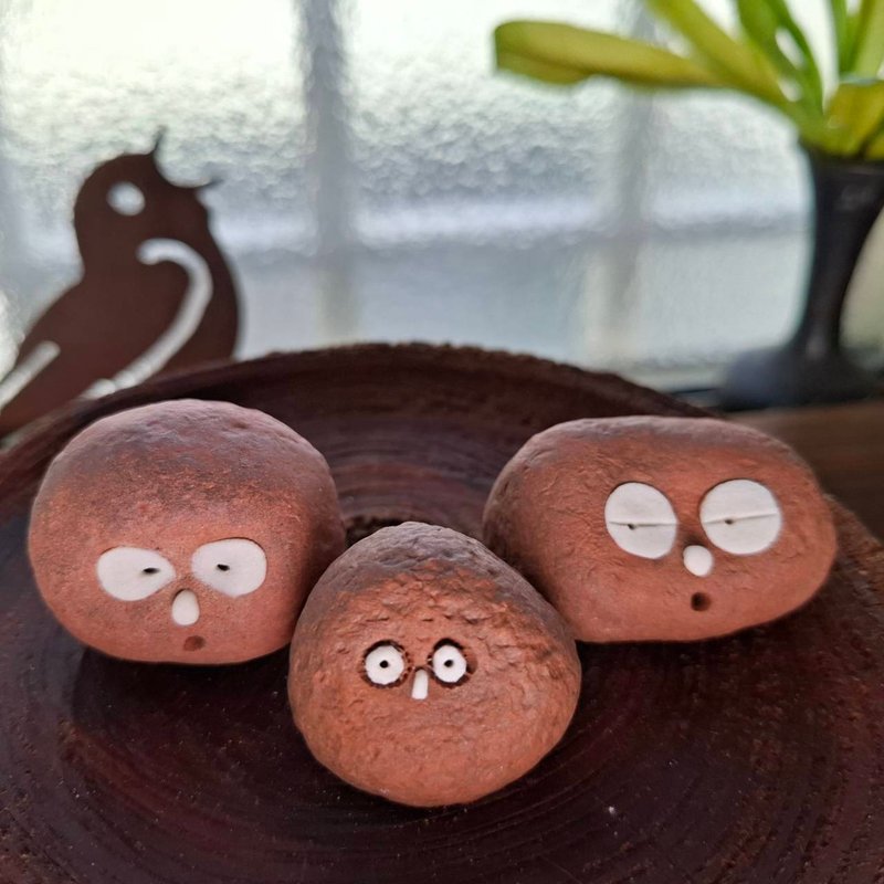 陶偶一家人系列- 11 號 療癒系手作陶偶 文創 擺飾 - 公仔/玩偶 - 陶 