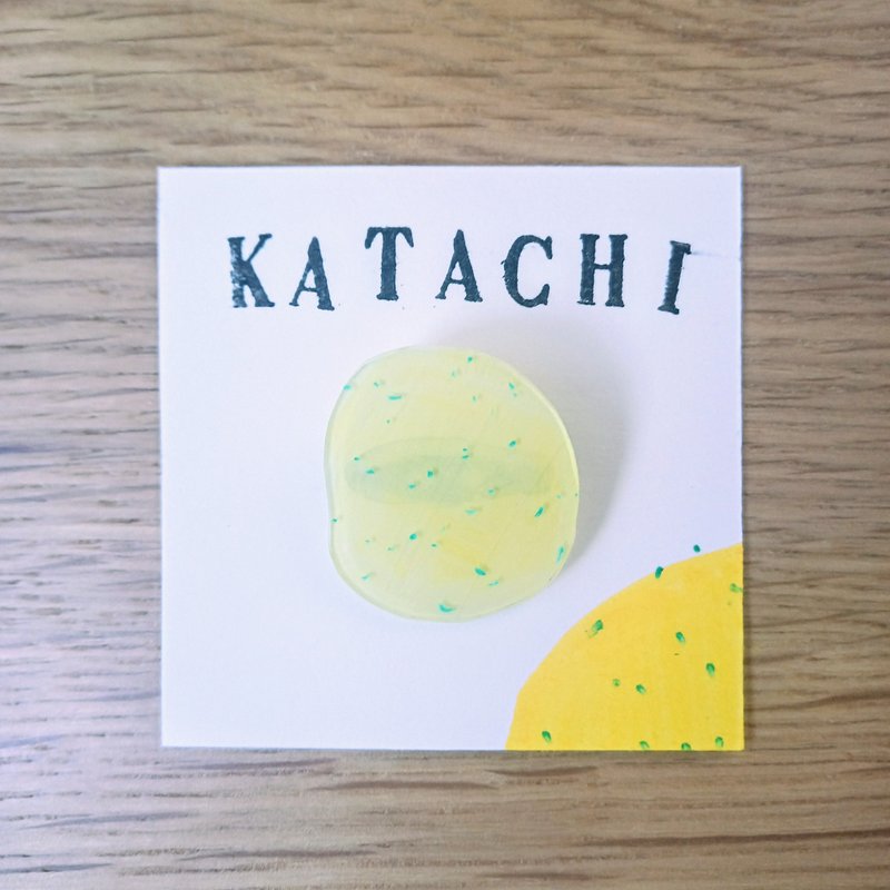 ポテトチップス　ブローチ　手描き　一点もの　のりしお - 胸針 - 塑膠 黃色