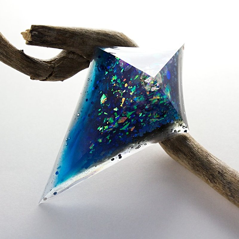 Extra large acute angle pyramid brooch (Wonderland) - Brooches - Other Materials Blue